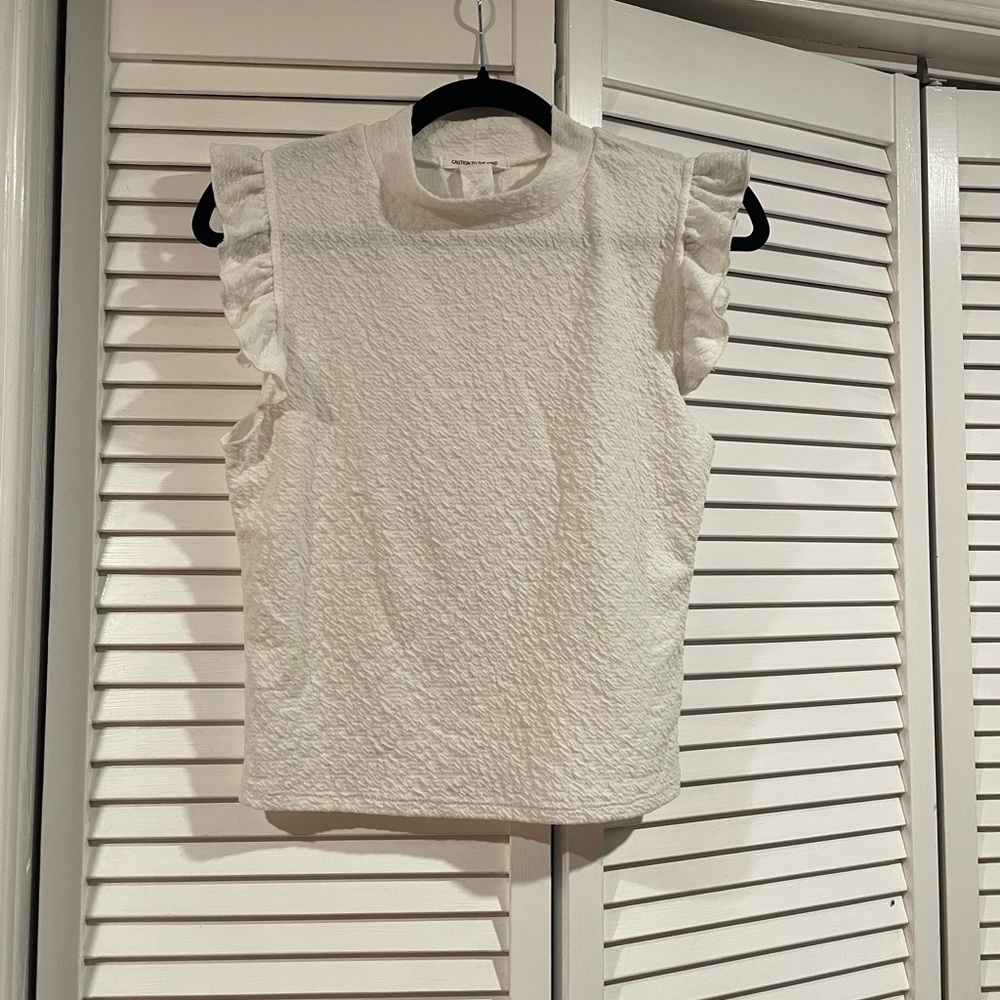 Caution to the wind top casual white size M